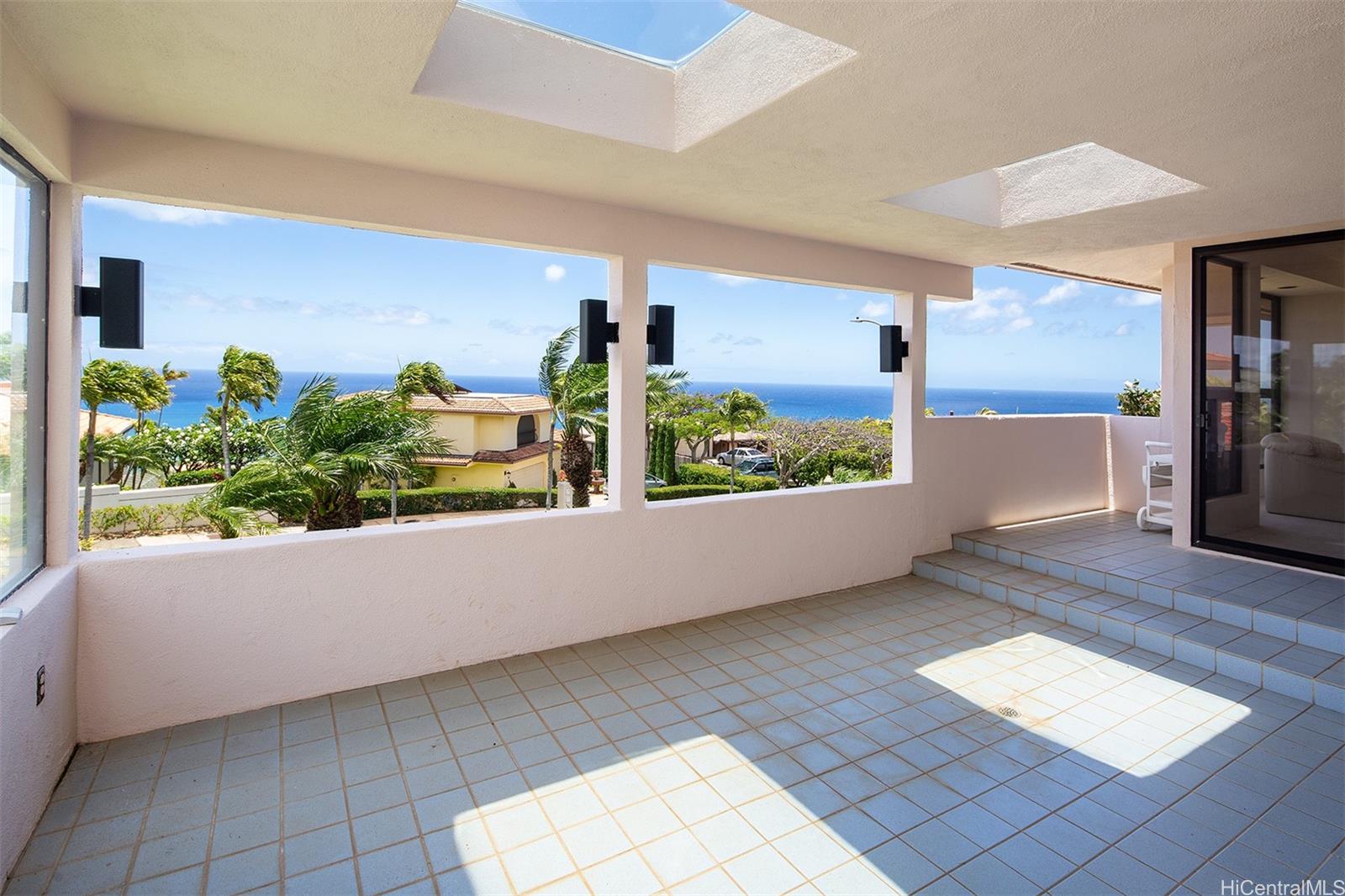 154 Maono Place Honolulu - Rental - photo 5 of 25