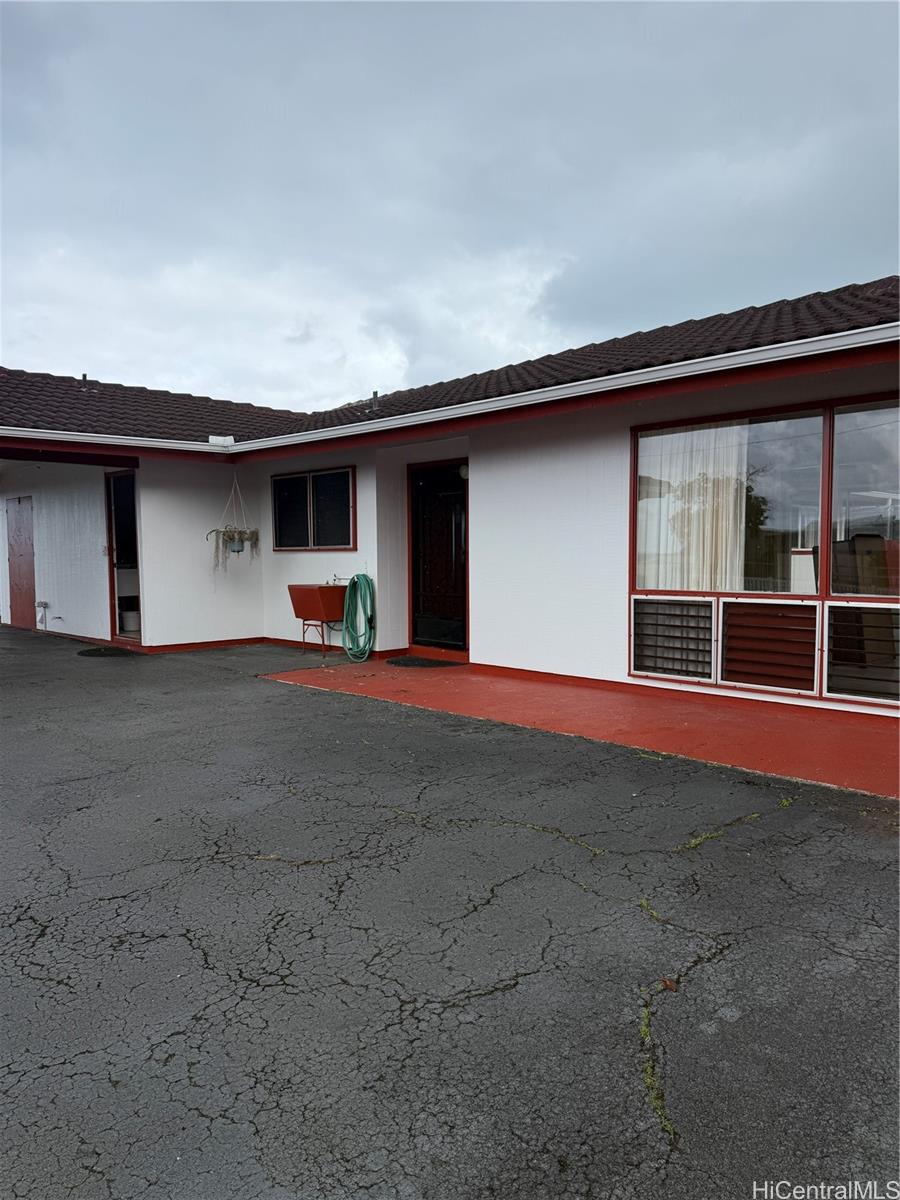 1540  Akake Place Kaopa, Kailua home - photo 2 of 19