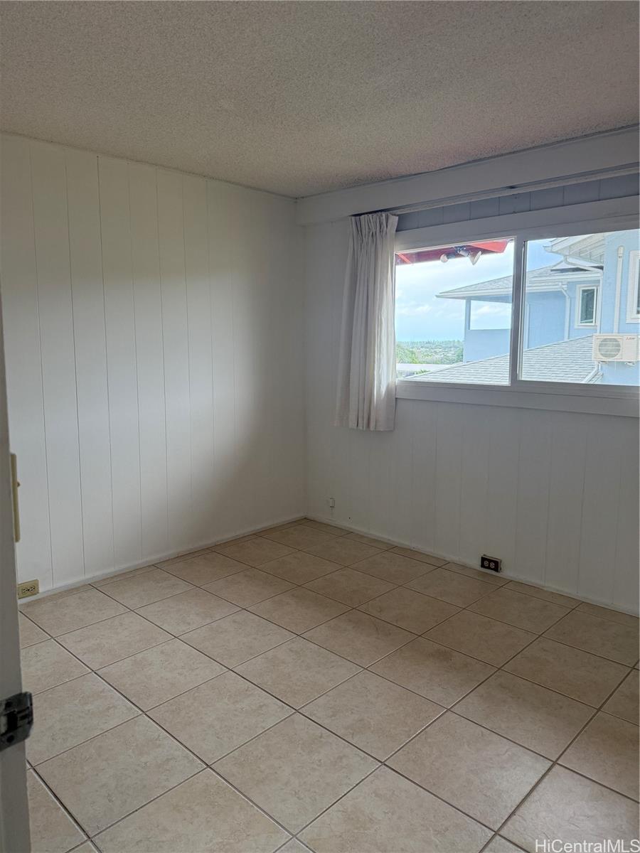 1540  Akake Place Kaopa, Kailua home - photo 15 of 19