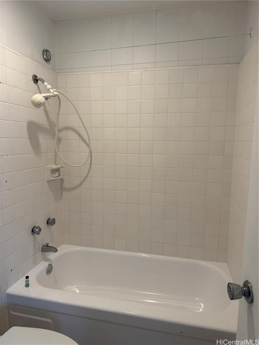 1540  Akake Place Kaopa, Kailua home - photo 17 of 19