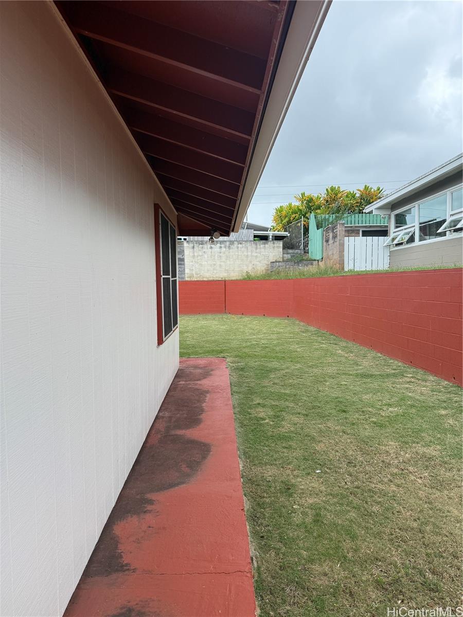 1540  Akake Place Kaopa, Kailua home - photo 9 of 19