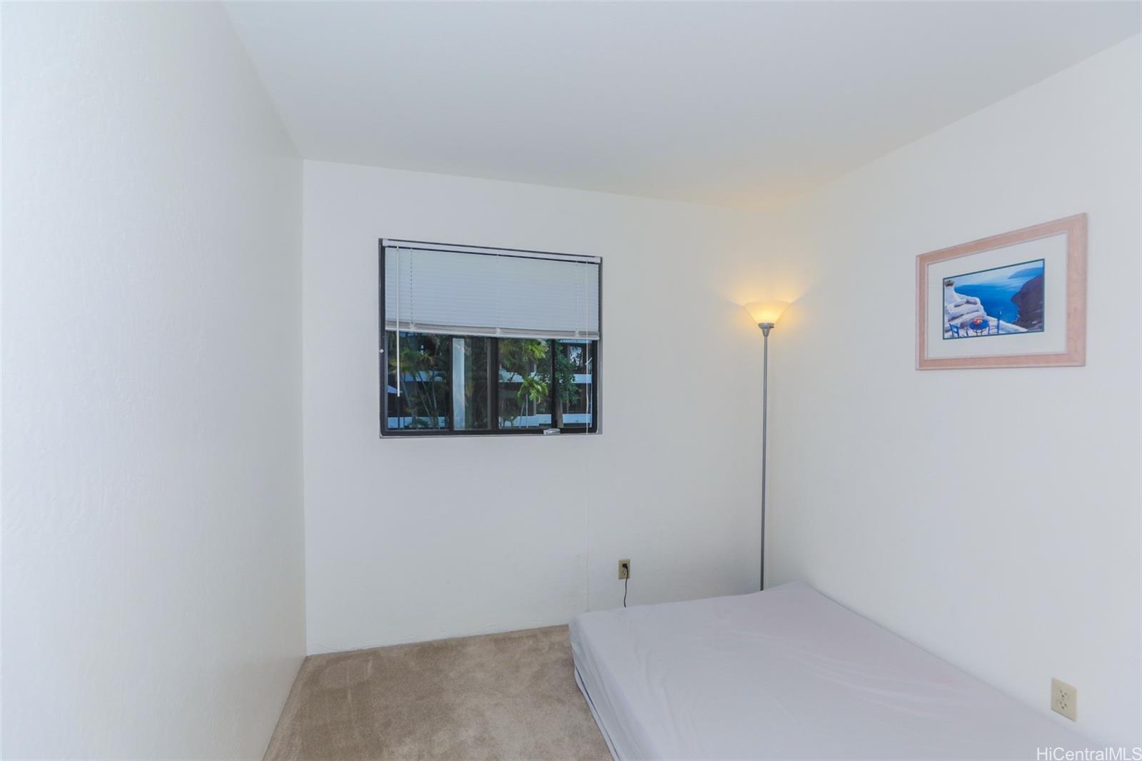 Carlton Place 1 condo # C/3, Honolulu, Hawaii - photo 19 of 25