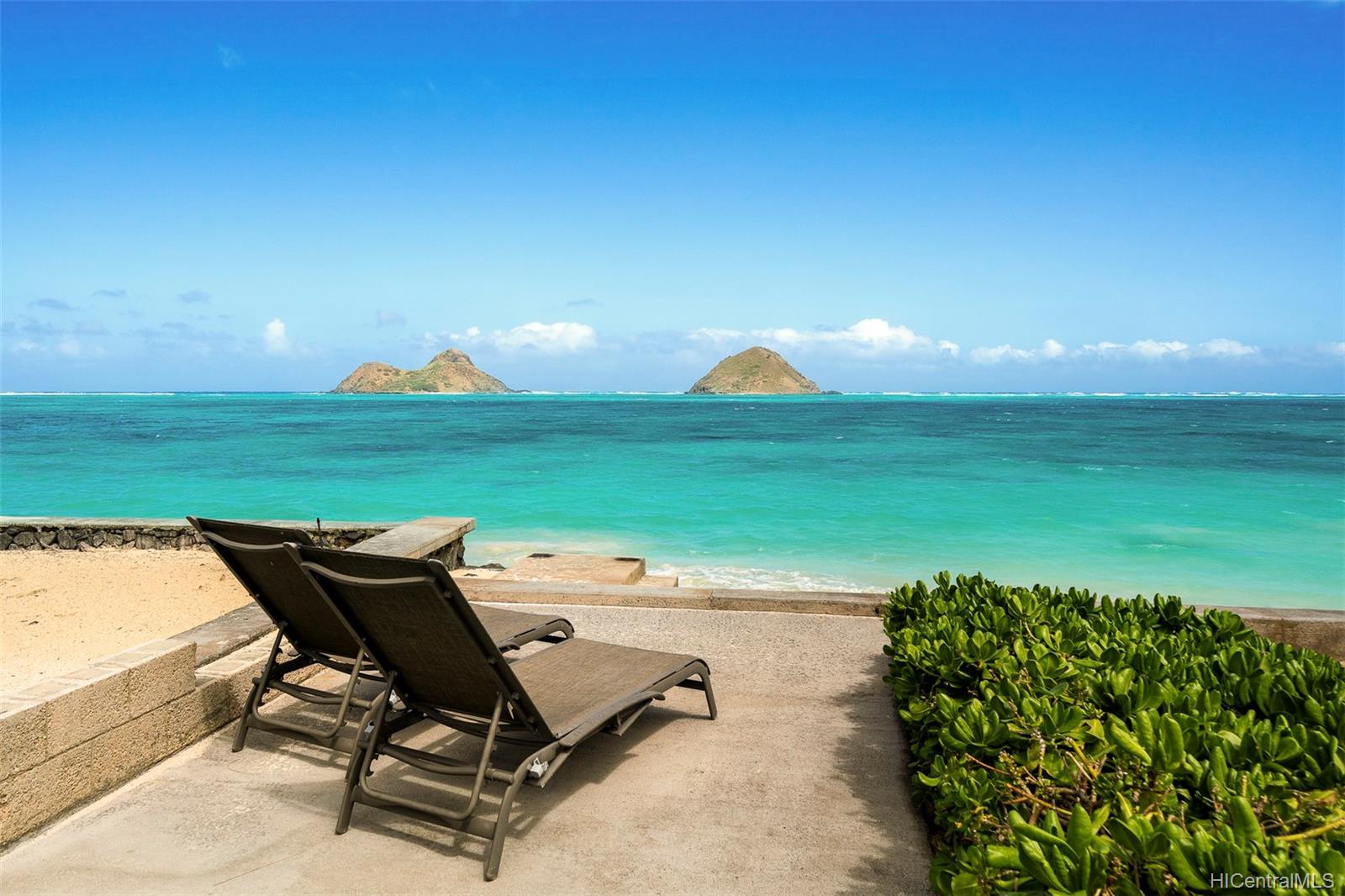 1540 Mokulua Drive A, Kailua, Hi 96734 Beachfront living! Lanikai