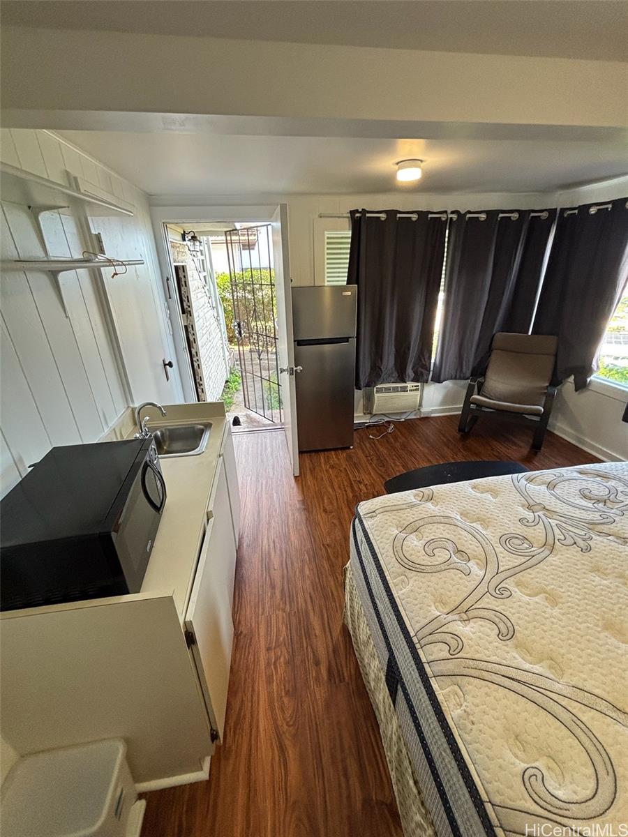 1541 Alencastre St Honolulu - Rental - photo 3 of 5