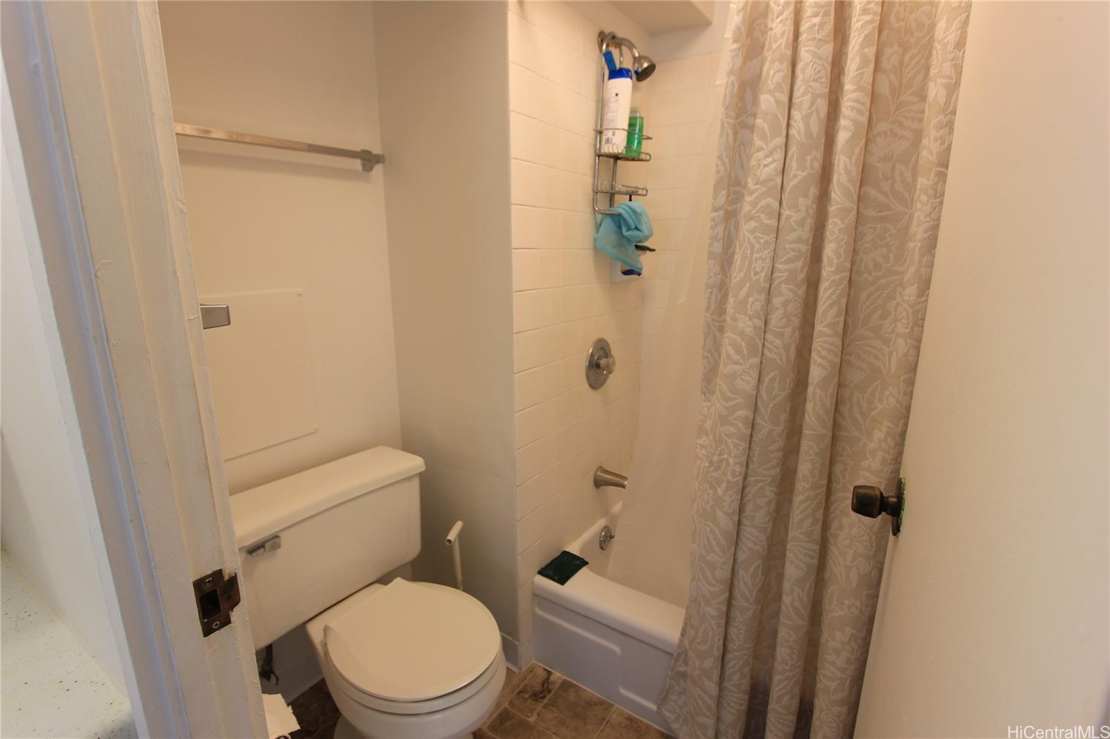 Punahou Royale condo # 1006, Honolulu, Hawaii - photo 7 of 12