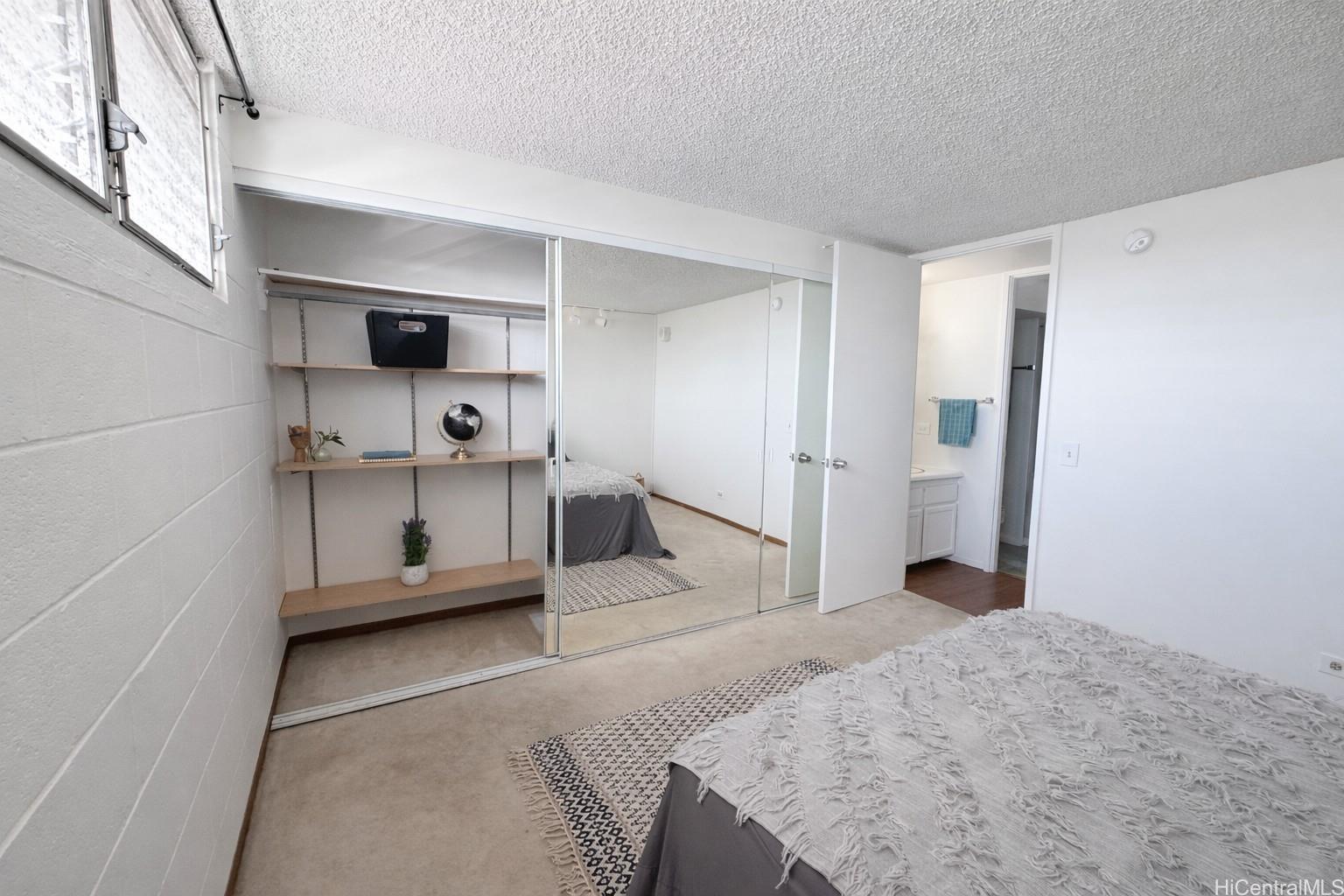 Punahou Royale condo # 1404, Honolulu, Hawaii - photo 10 of 20