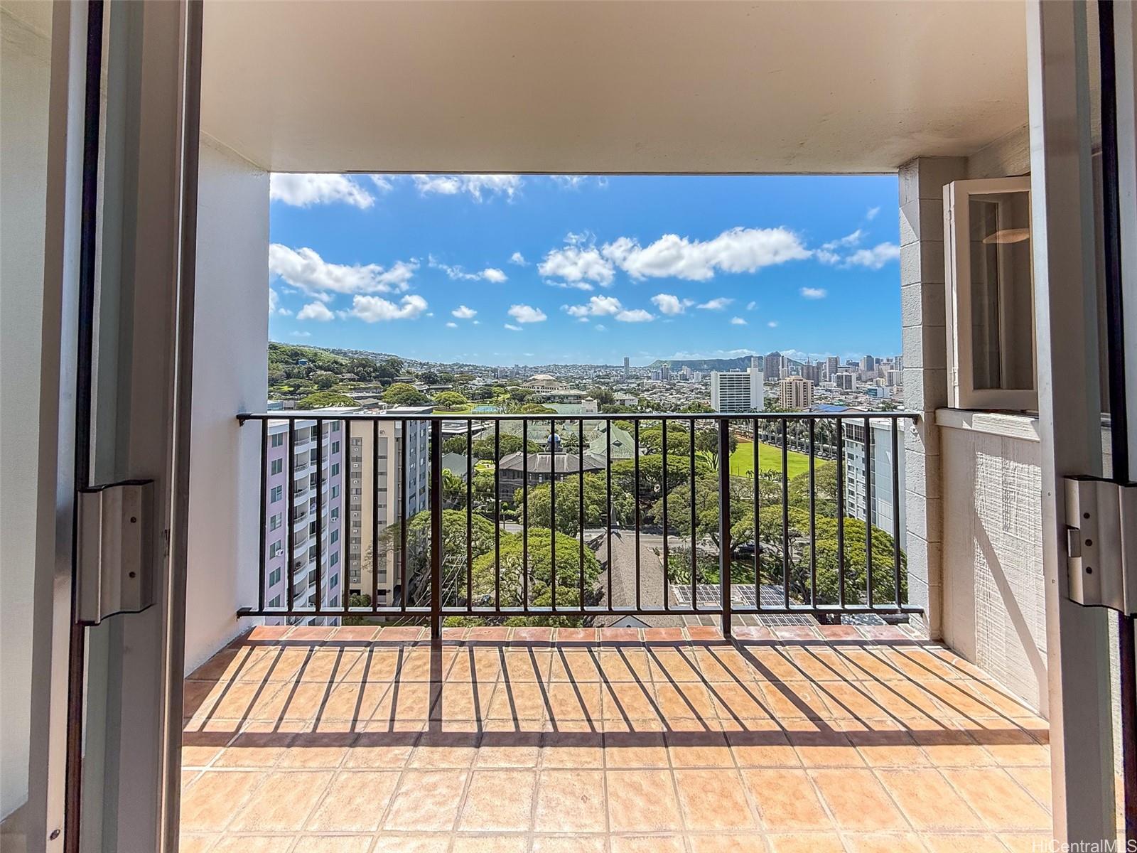 Punahou Royale condo # PH1, Honolulu, Hawaii - photo 2 of 25