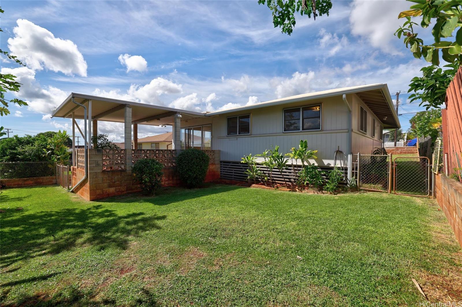 1541  Noelani Street Pearl City-upper, PearlCity home - photo 2 of 25