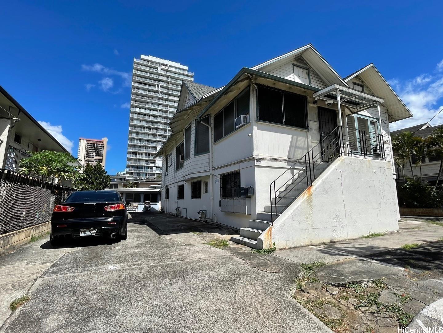 1542 Keeaumoku St Honolulu - Multi-family - photo 4 of 11