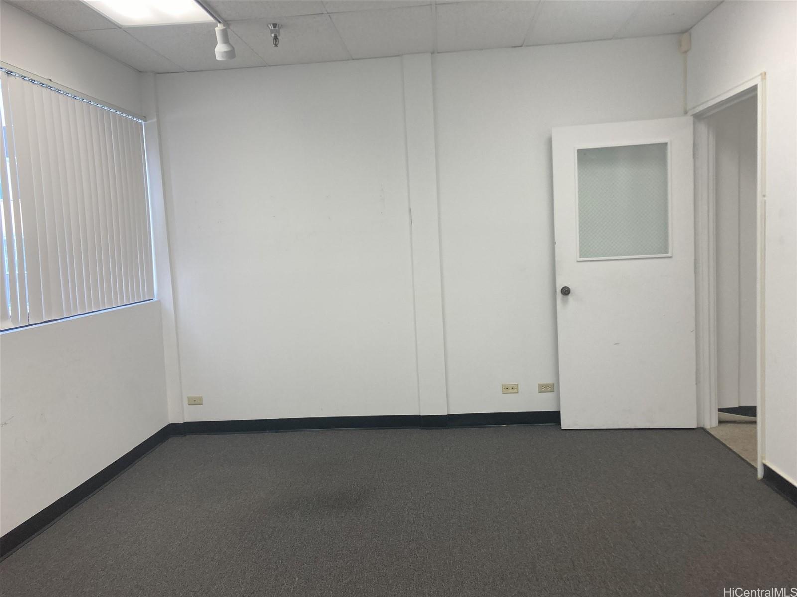 1542 Young Street Honolulu Oahu commercial real estate photo12 of 24