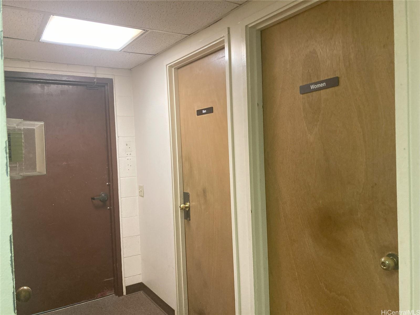 1542 Young Street Honolulu Oahu commercial real estate photo13 of 24