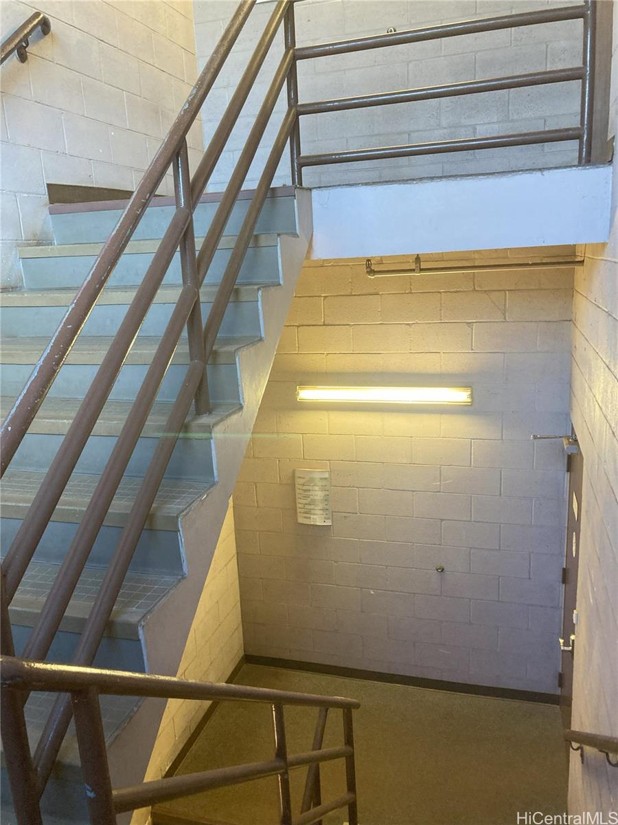 1542 Young Street Honolulu Oahu commercial real estate photo18 of 24