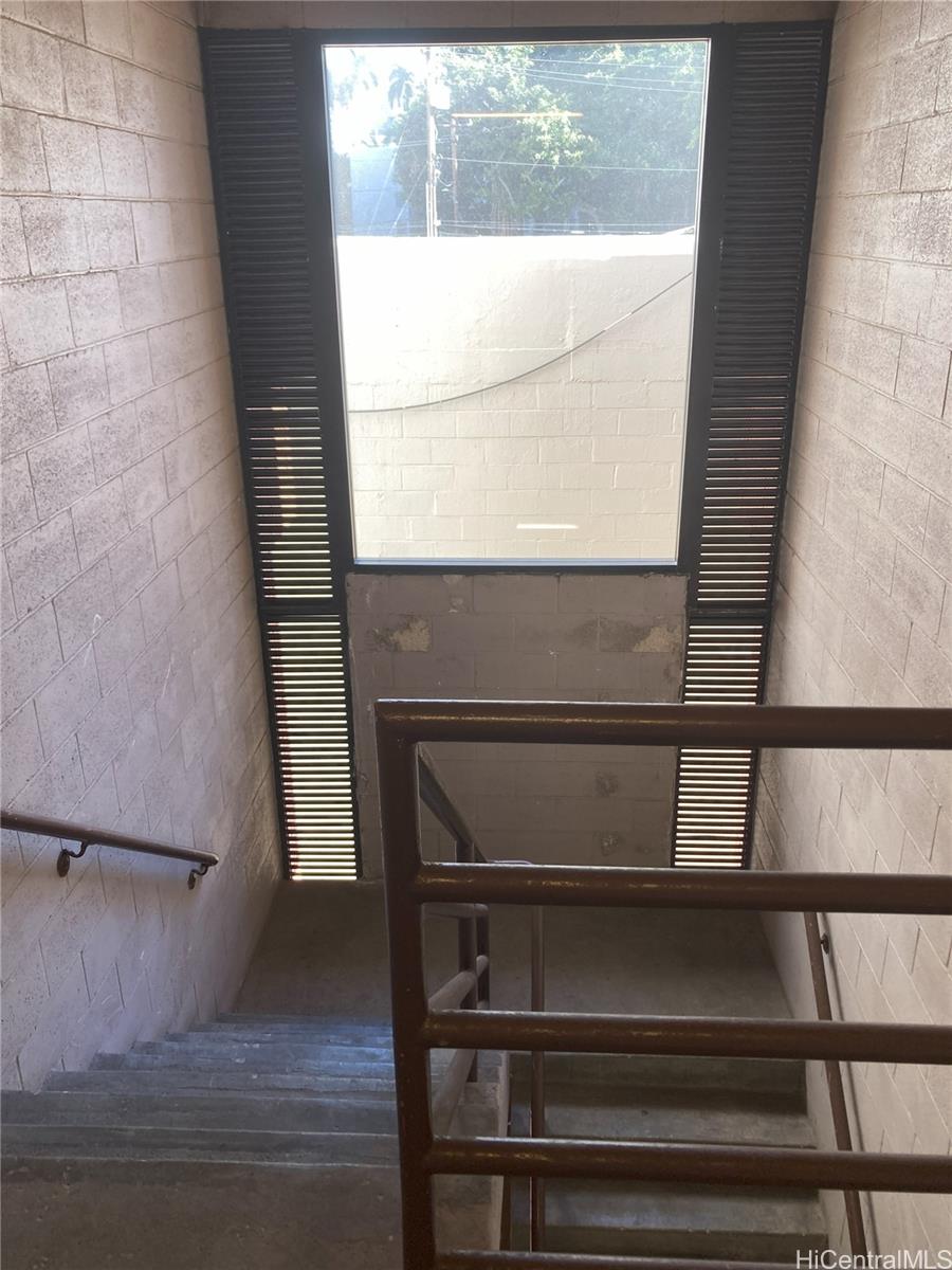 1542 Young Street Honolulu Oahu commercial real estate photo19 of 24