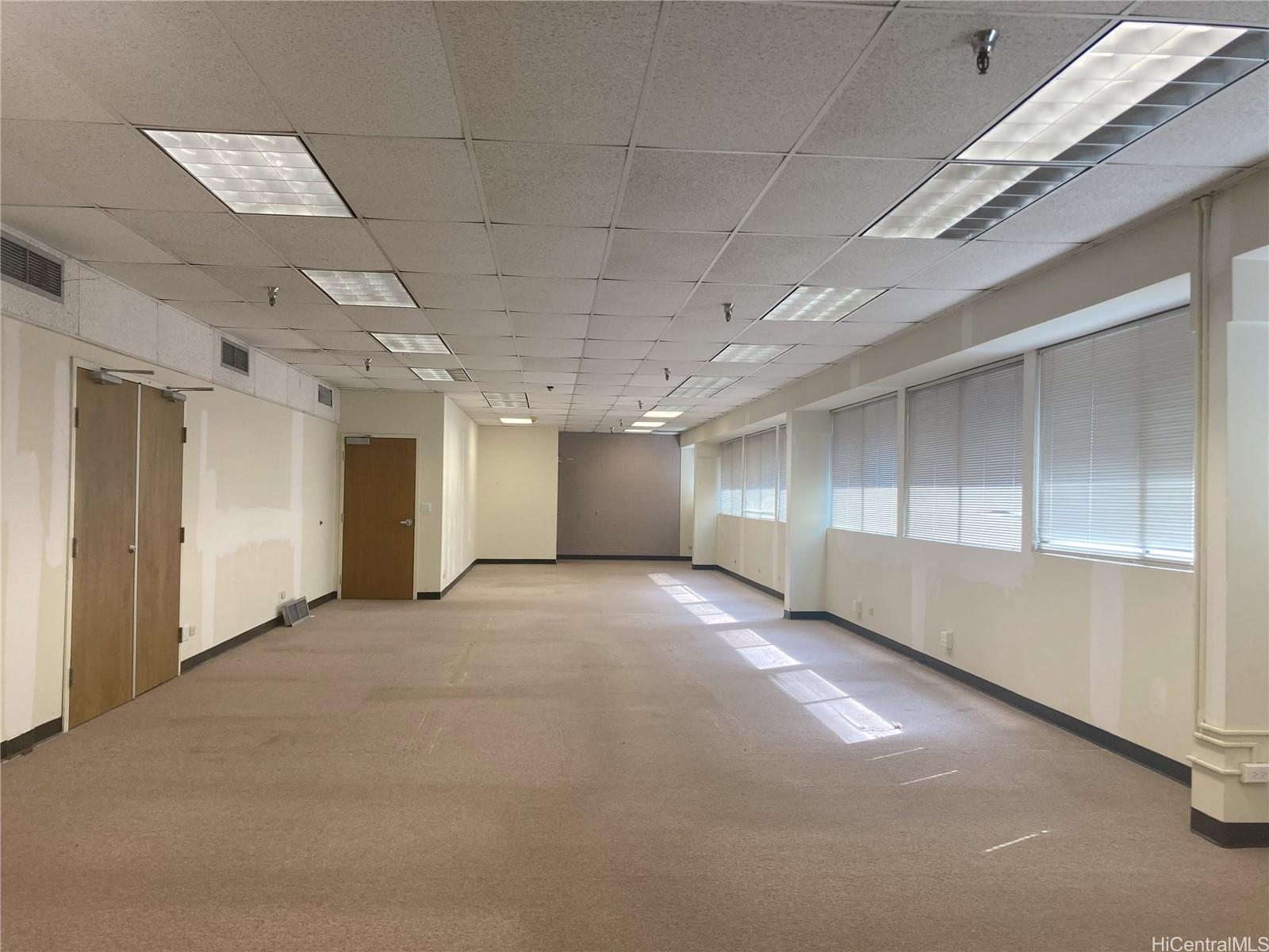 1542 Young Street Honolulu Oahu commercial real estate photo6 of 24