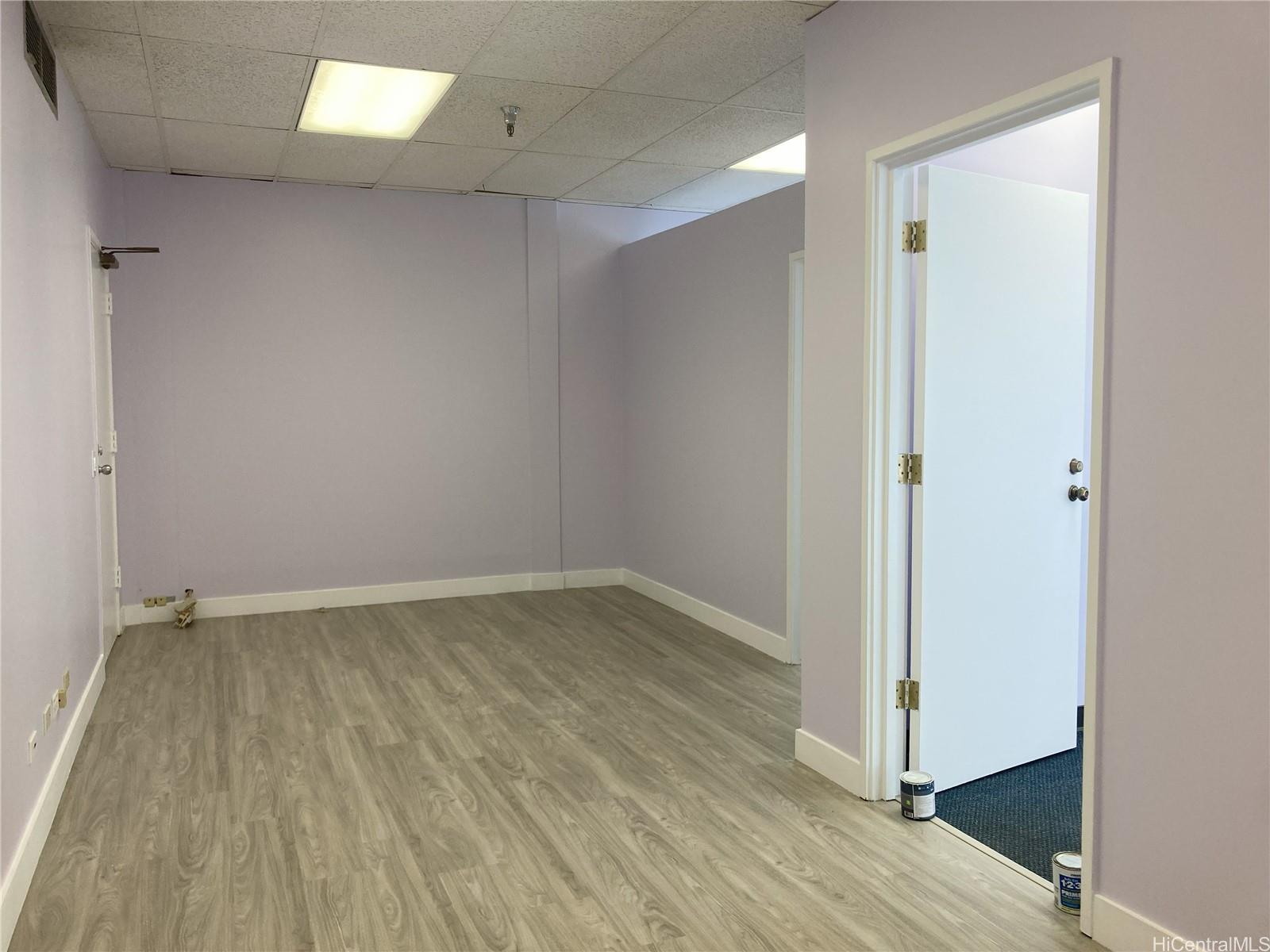 1542 Young Street Honolulu Oahu commercial real estate photo8 of 24