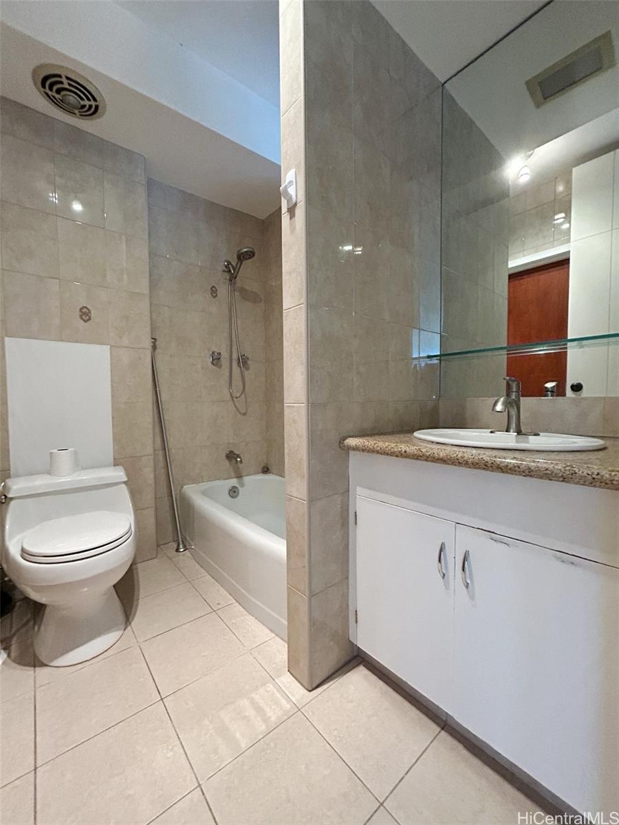 1543 Makiki St Honolulu - Rental - photo 2 of 25