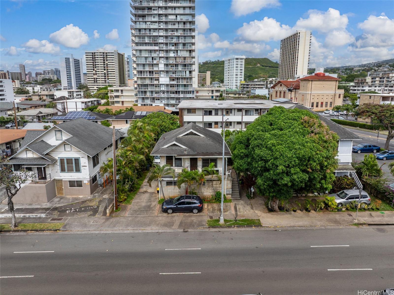 1544 Keeaumoku Street Honolulu - Multi-family - photo 8 of 24