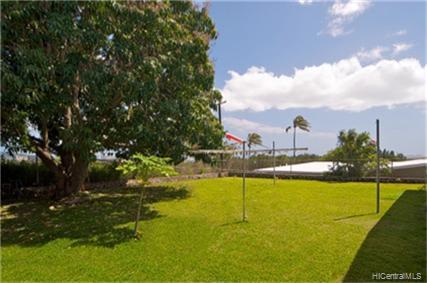1545  Ala Amoamo St Moanalua Gardens, Honolulu home - photo 1 of 13