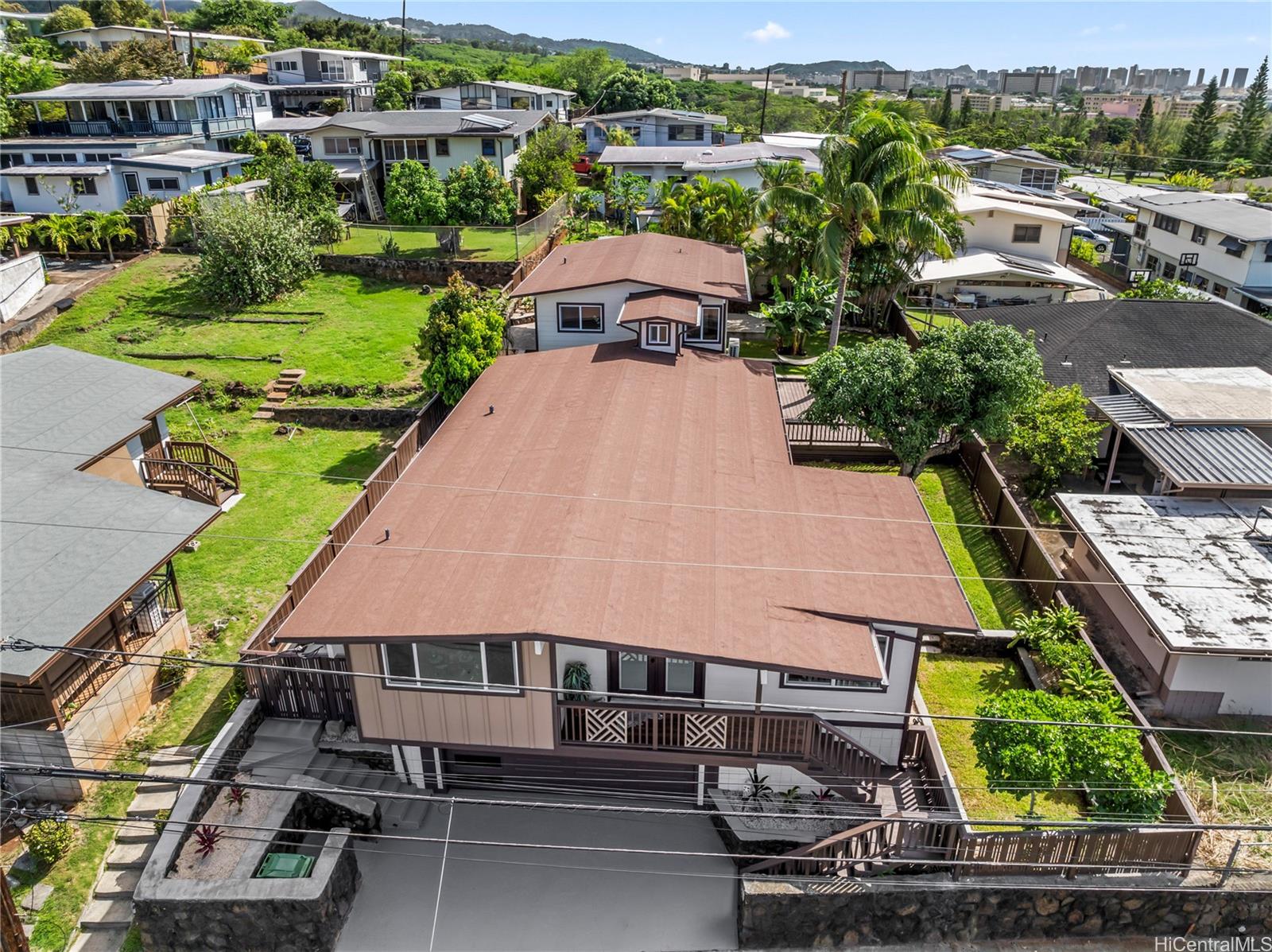 1545  Ala Mahamoe Street Moanalua Gardens, Honolulu home - photo 23 of 25