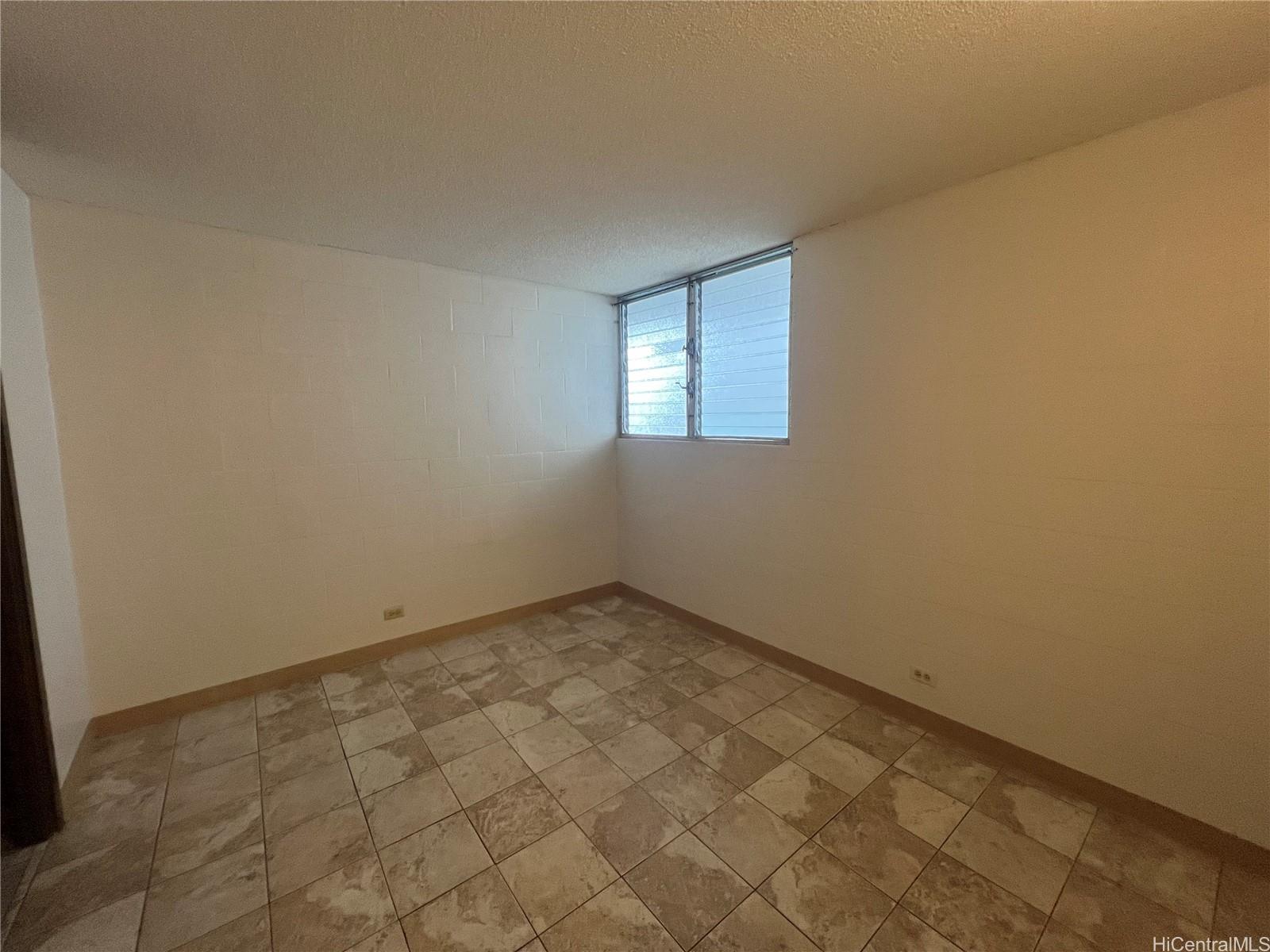 1545 Liona St Honolulu - Rental - photo 5 of 9