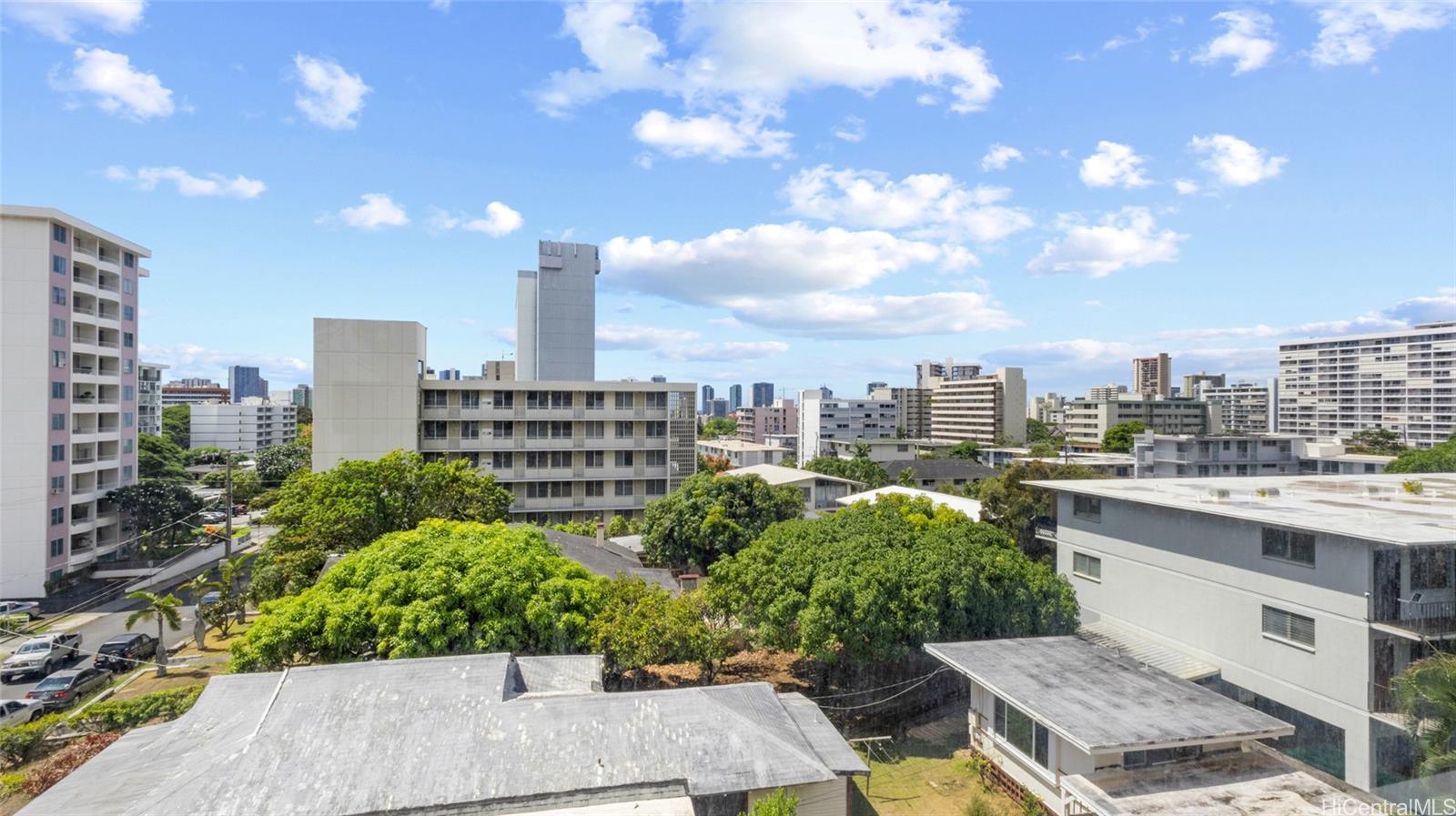 Anga-Roa condo # 301, Honolulu, Hawaii - photo 15 of 17