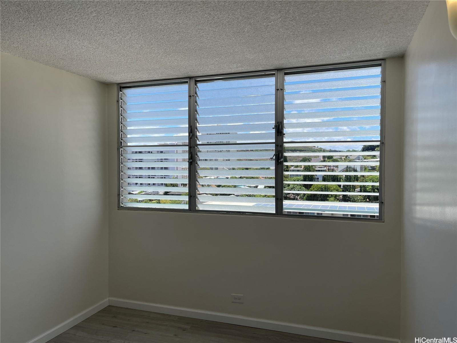 1545 Nehoa St Honolulu - Rental - photo 17 of 20