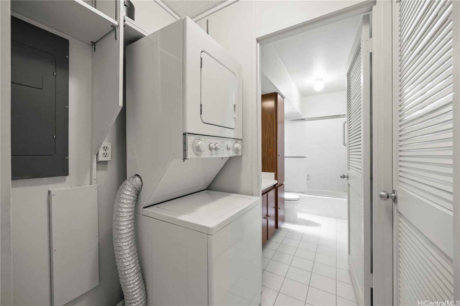 Anga-Roa condo # 703, Honolulu, Hawaii - photo 17 of 25