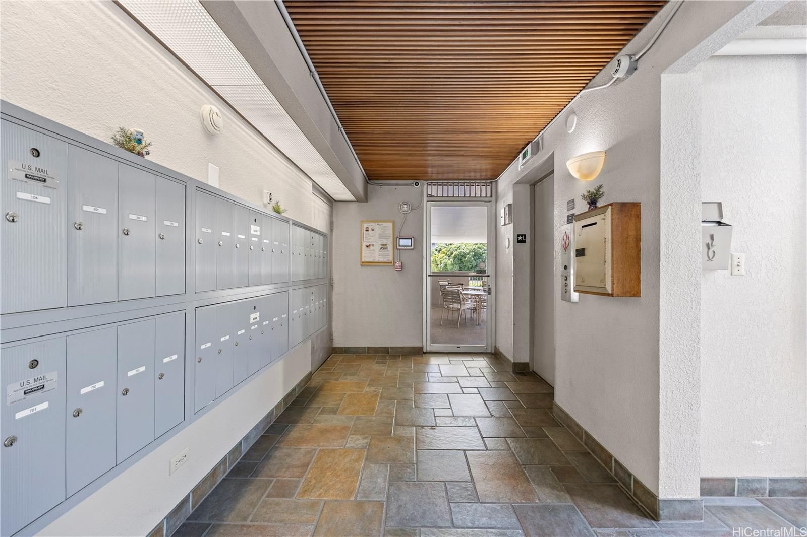 Anga-Roa condo # 703, Honolulu, Hawaii - photo 21 of 25