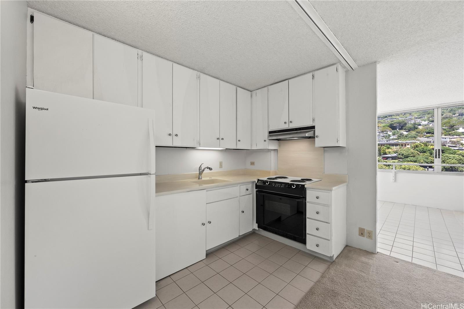 Anga-Roa condo # 703, Honolulu, Hawaii - photo 25 of 25