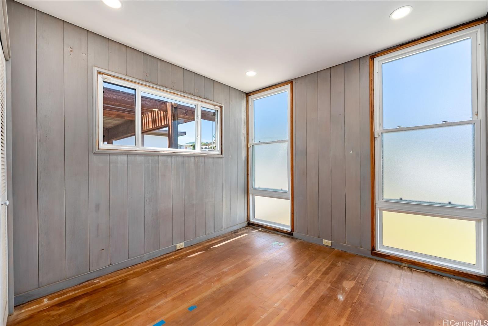 1546  Kanalui St St. Louis, Diamond Head home - photo 14 of 21