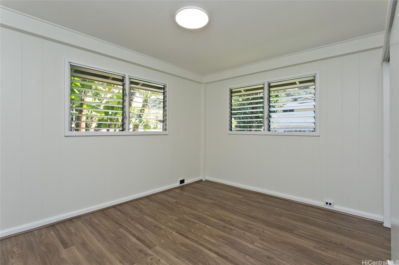 1547  Ala Aolani Street Moanalua Valley, Honolulu home - photo 12 of 24