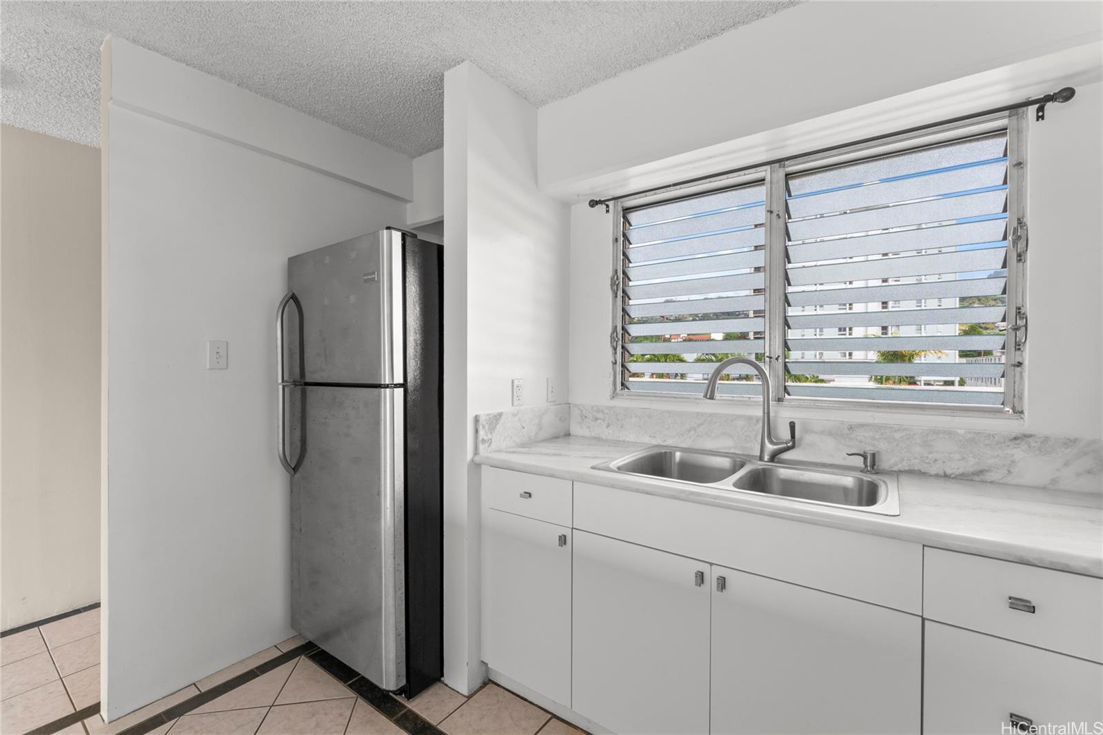 Wilder At Piikoi condo # 403, Honolulu, Hawaii - photo 7 of 25