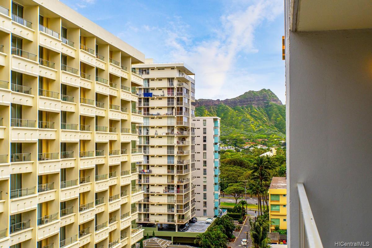 Scandia Towers condo # 1002, Honolulu, Hawaii - photo 9 of 24