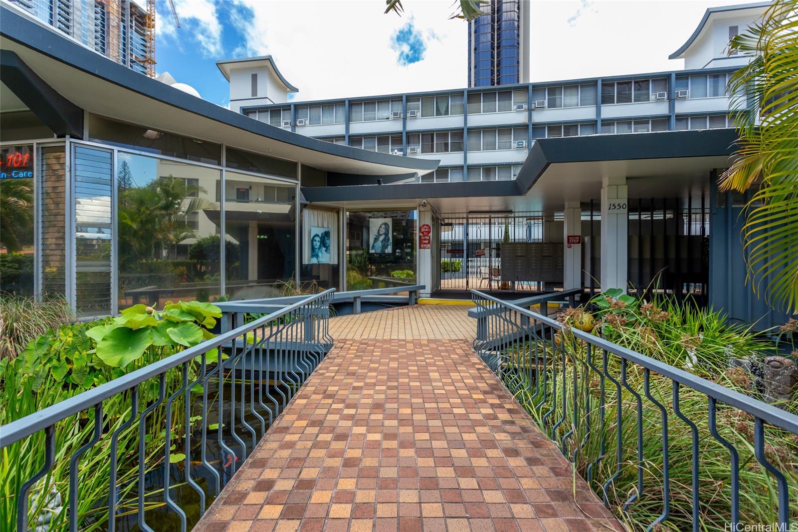 Rycroft Terrace condo # 212, Honolulu, Hawaii - photo 5 of 12