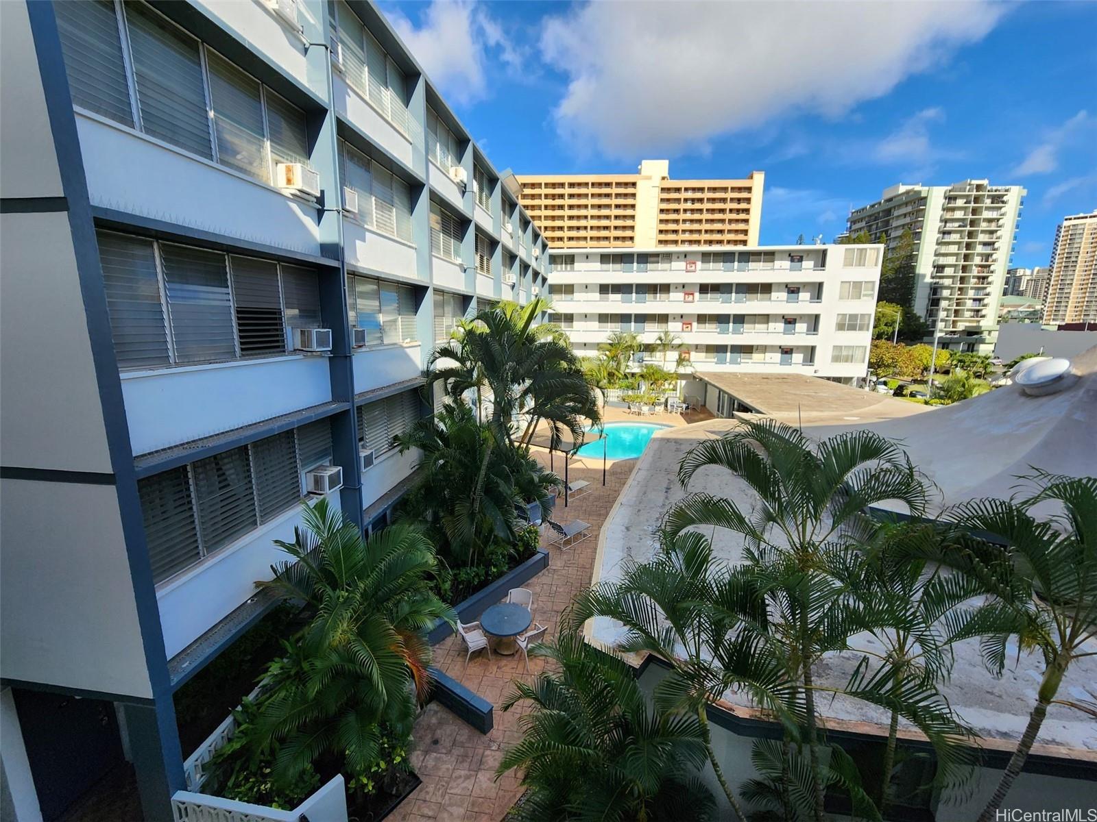 Rycroft Terrace condo # 310, Honolulu, Hawaii - photo 5 of 14