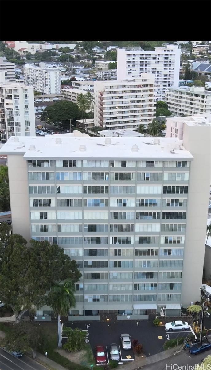 Punahou Gardens Apts condo # 1304, Honolulu, Hawaii - photo 23 of 25