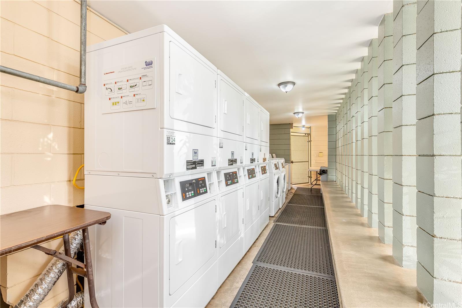 Punahou Gardens Apts condo # A301, Honolulu, Hawaii - photo 12 of 17