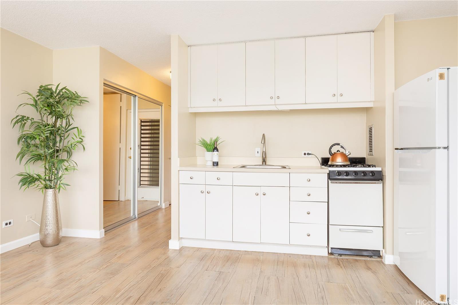 Punahou Gardens Apts condo # A301, Honolulu, Hawaii - photo 8 of 17