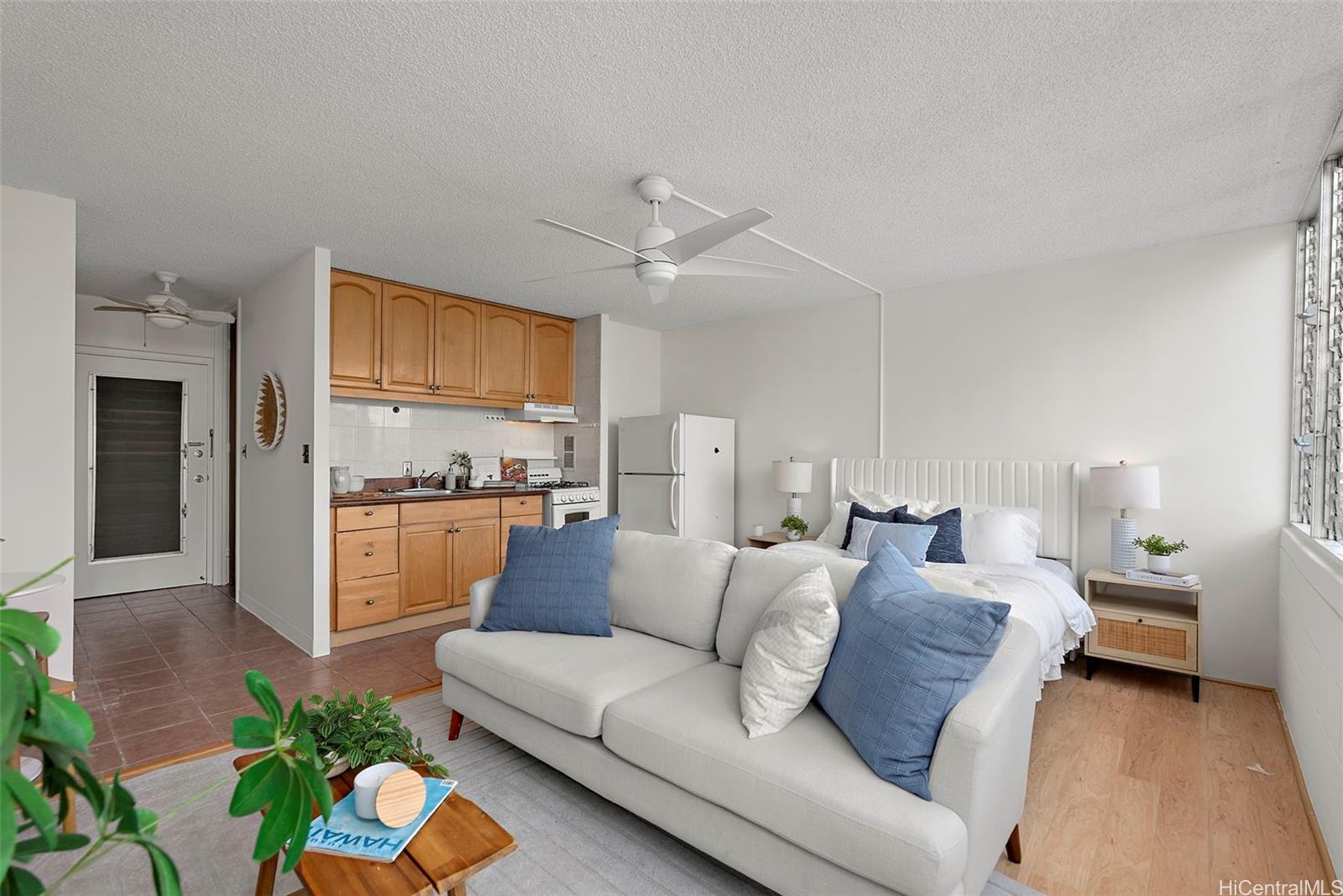 Punahou Gardens Apts condo # A705, Honolulu, Hawaii - photo 3 of 13