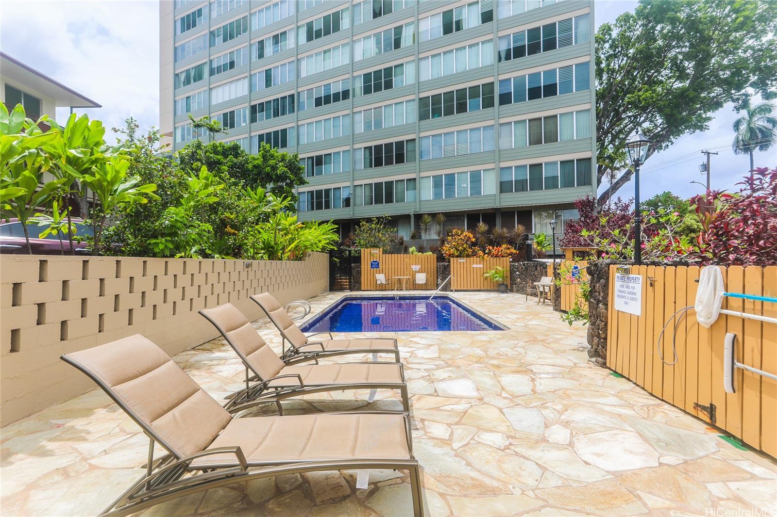 Punahou Gardens Apts condo # A711, Honolulu, Hawaii - photo 15 of 18