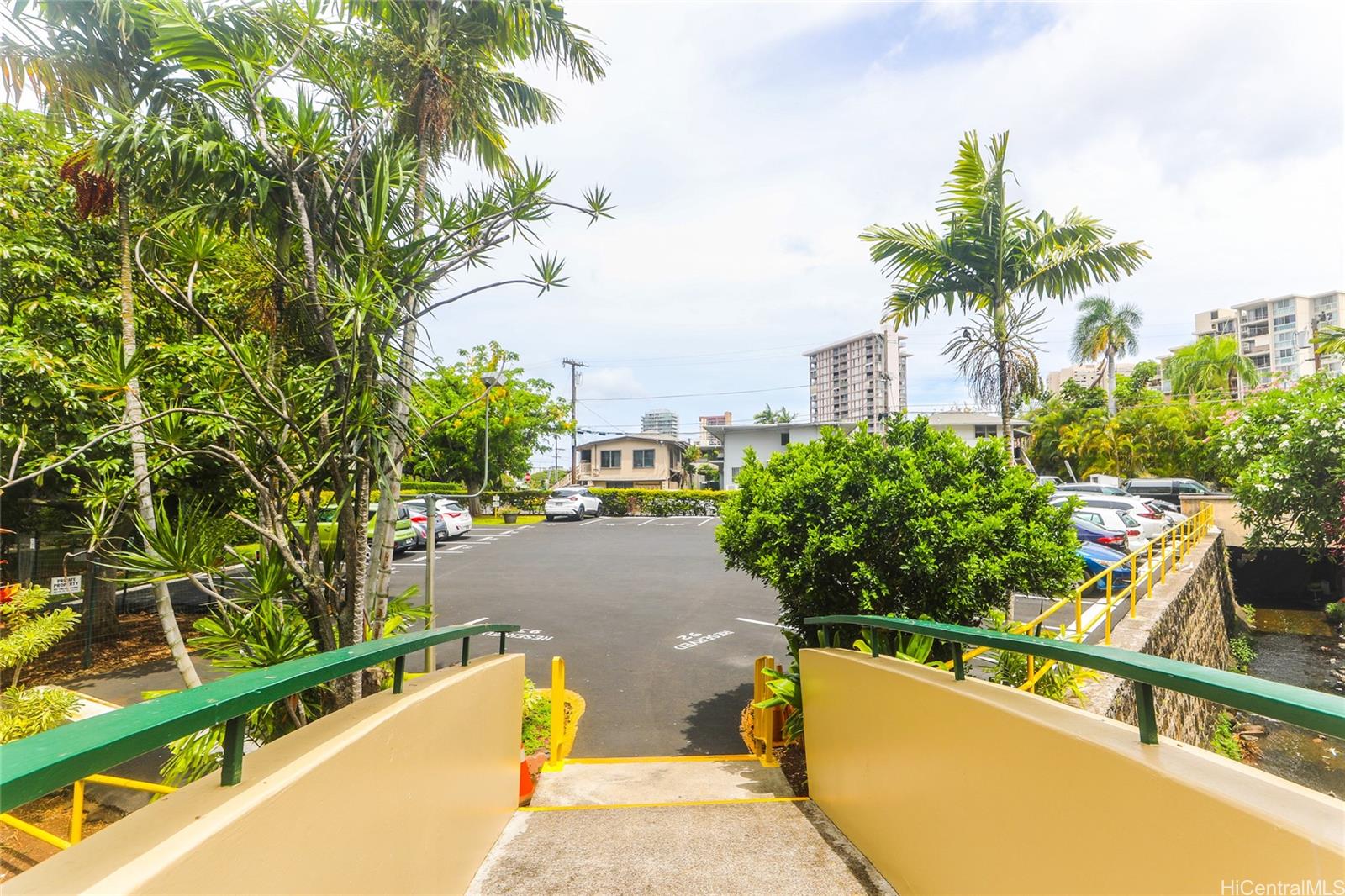 Punahou Gardens Apts condo # A711, Honolulu, Hawaii - photo 16 of 18