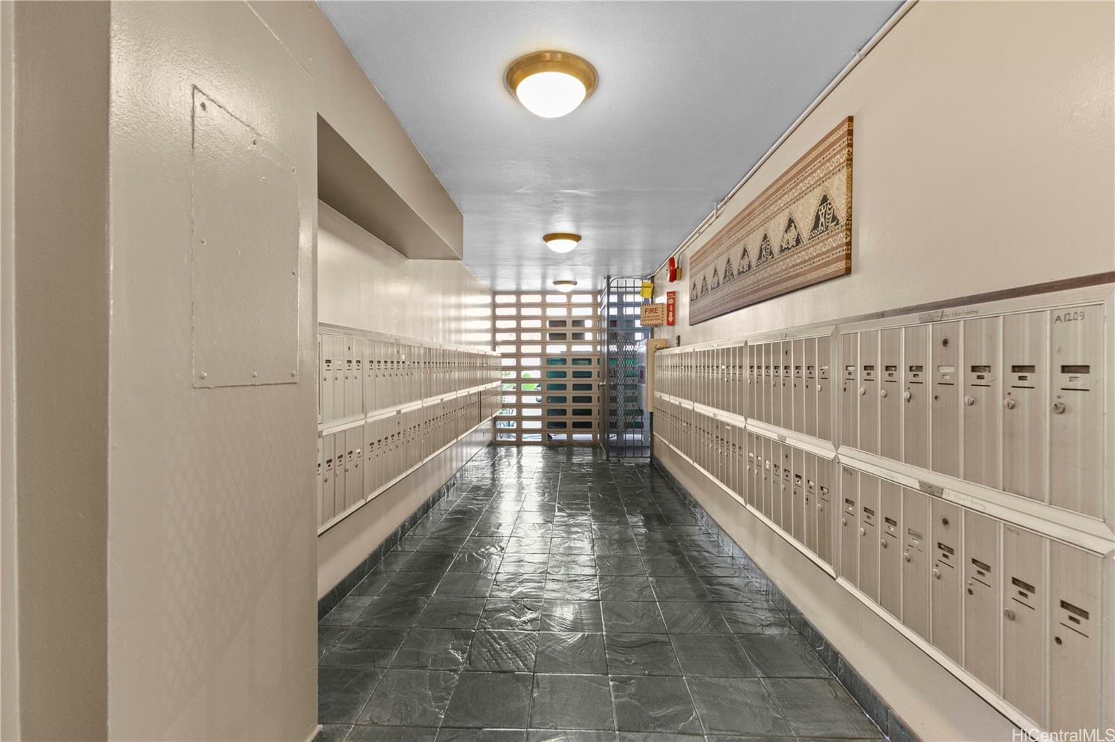 Punahou Gardens Apts condo # A713, Honolulu, Hawaii - photo 11 of 14