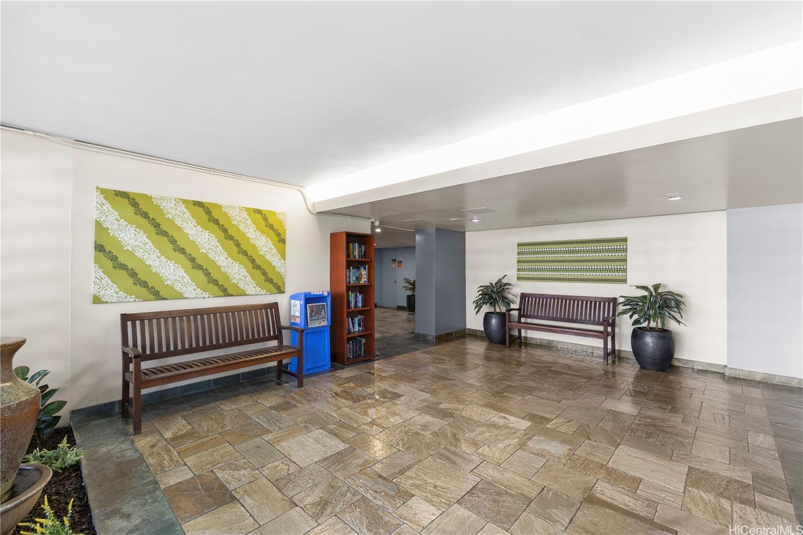 Punahou Gardens Apts condo # A713, Honolulu, Hawaii - photo 12 of 14