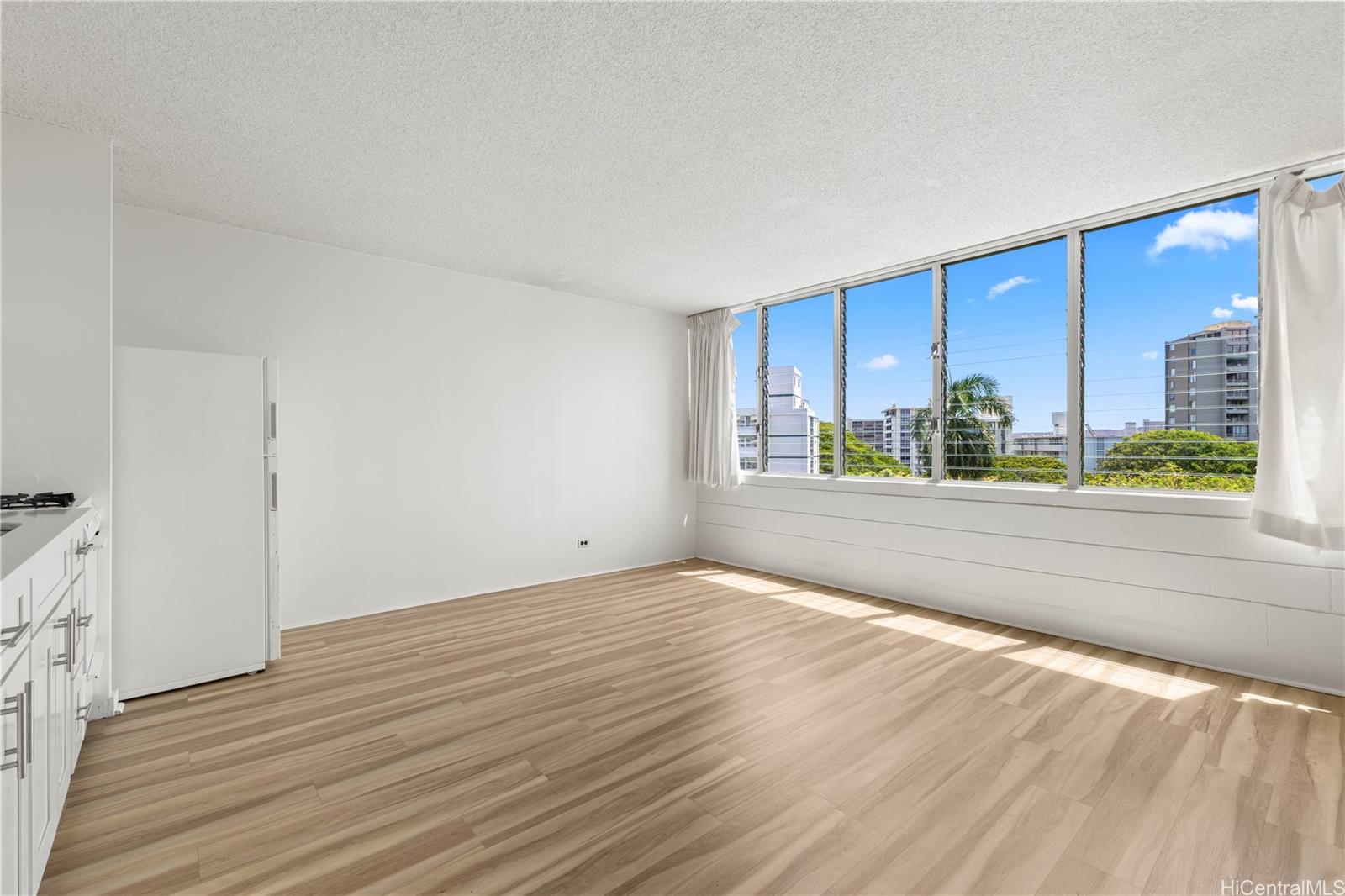 Punahou Gardens Apts condo # A713, Honolulu, Hawaii - photo 3 of 14