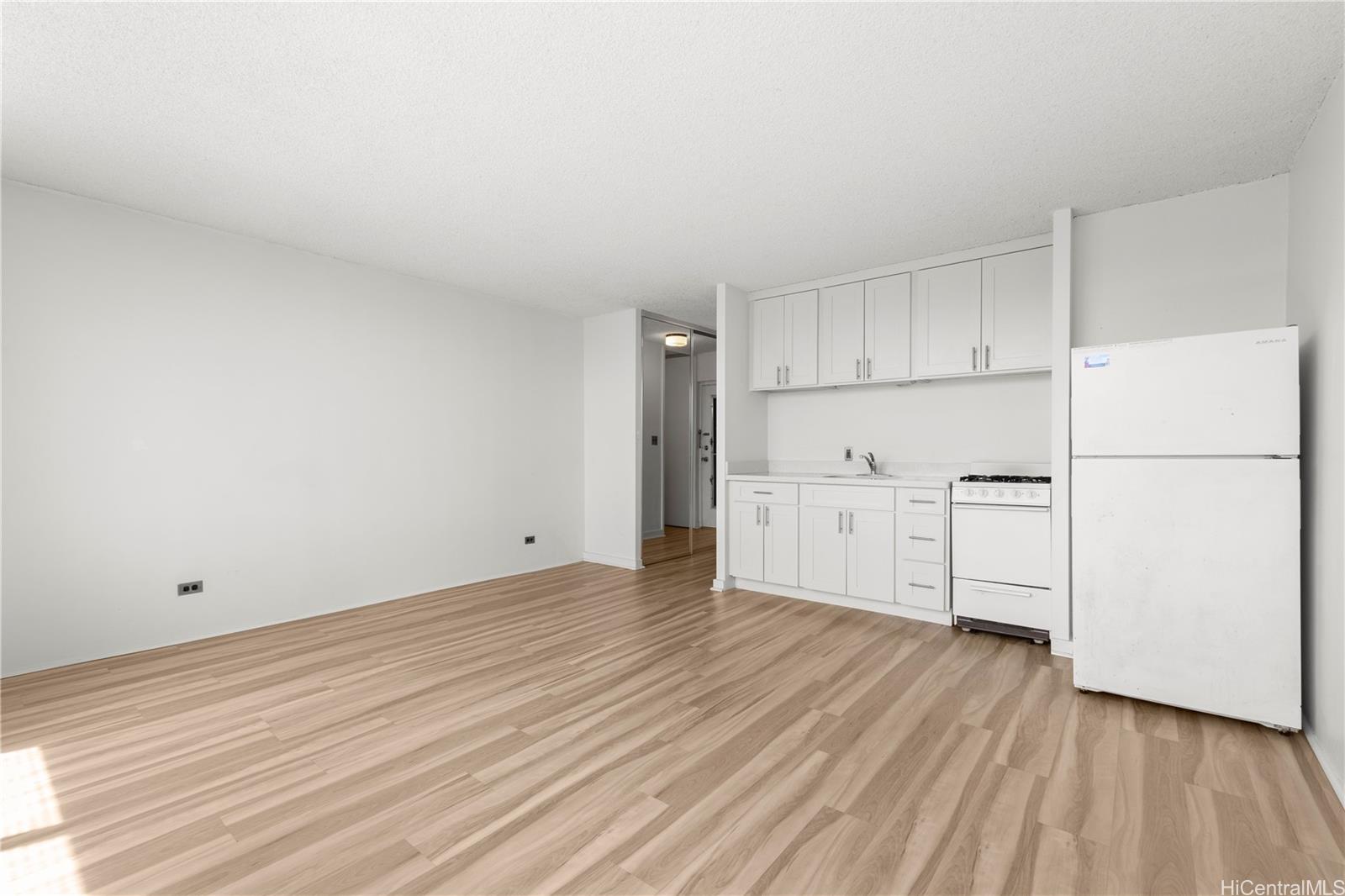 Punahou Gardens Apts condo # A713, Honolulu, Hawaii - photo 6 of 14