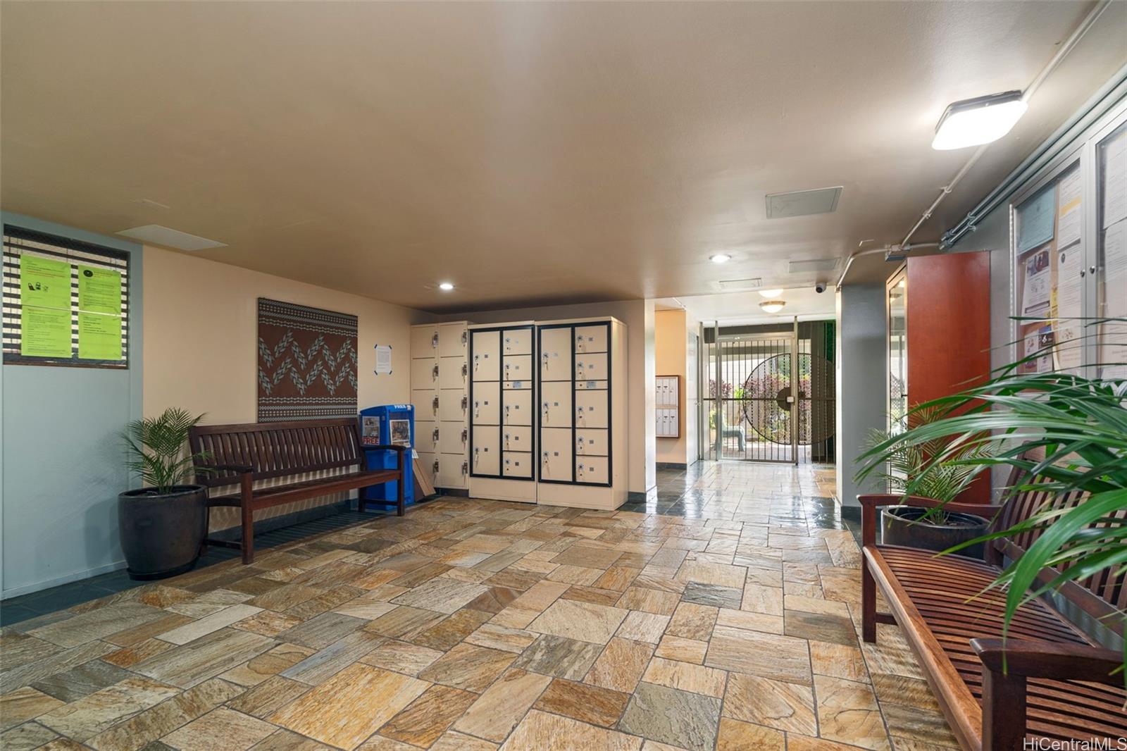 Punahou Gardens Apts condo # A804, Honolulu, Hawaii - photo 18 of 25