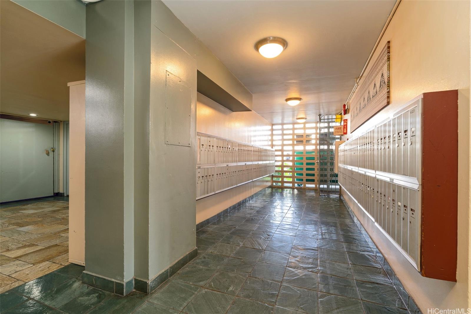 Punahou Gardens Apts condo # A804, Honolulu, Hawaii - photo 19 of 25