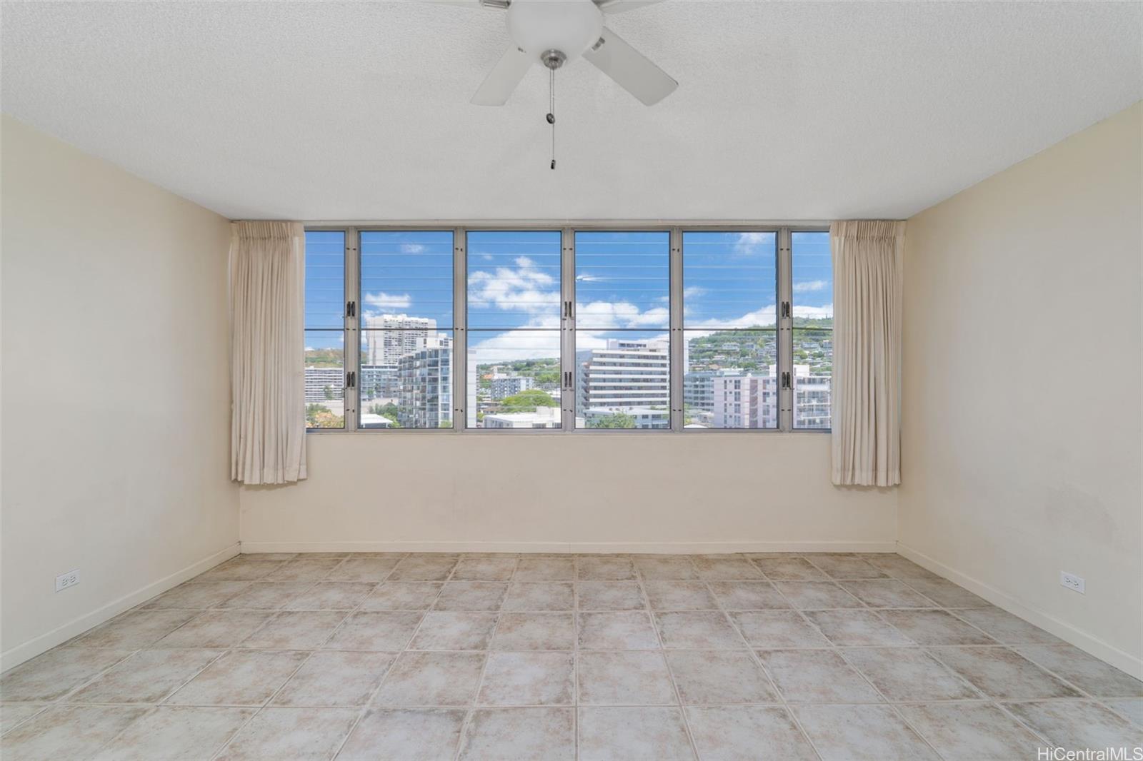 Punahou Gardens Apts condo # A804, Honolulu, Hawaii - photo 3 of 25