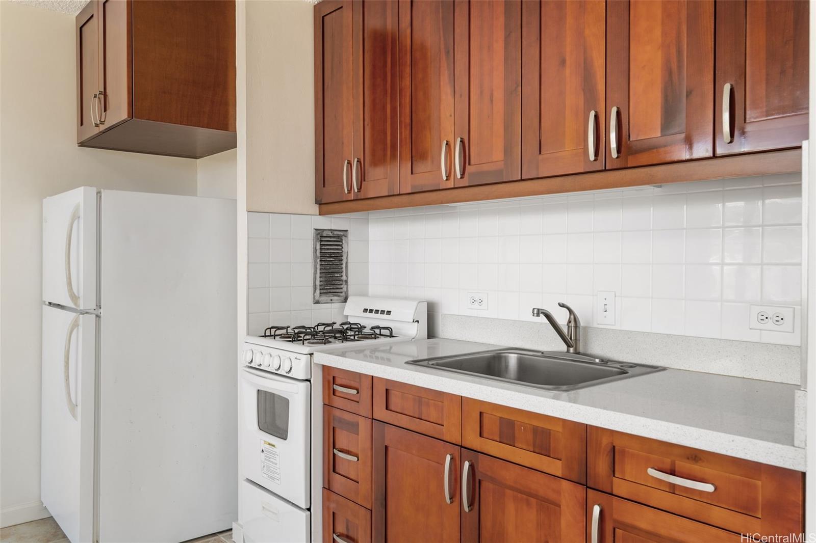 Punahou Gardens Apts condo # A804, Honolulu, Hawaii - photo 8 of 25