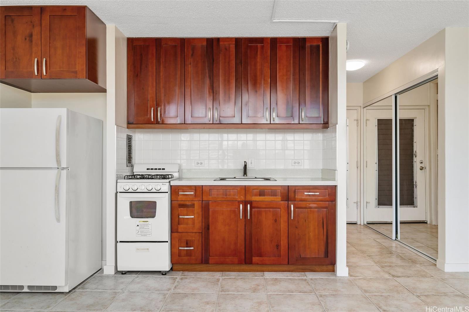 Punahou Gardens Apts condo # A804, Honolulu, Hawaii - photo 10 of 25